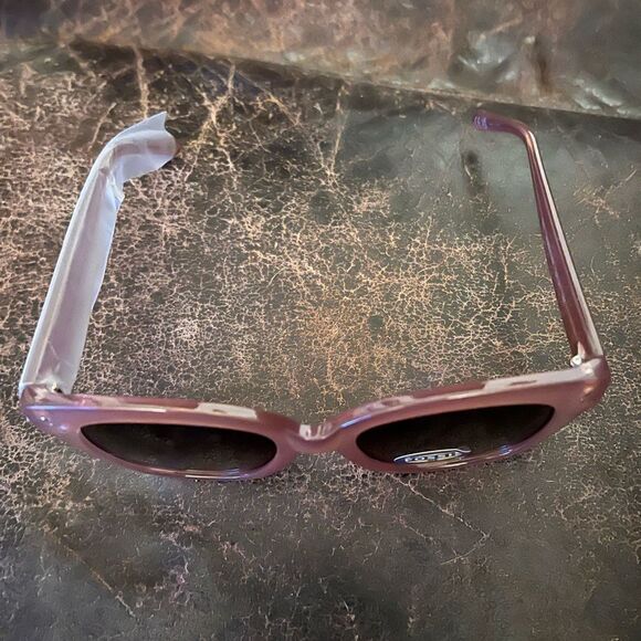 Fossil Large Cat Style Sunglasses - Picture 4 of 7